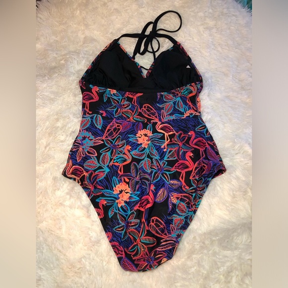 🦩VENUS Black and Pink One Piece Swimsuit Halter Style🦩 - Picture 16 of 16
